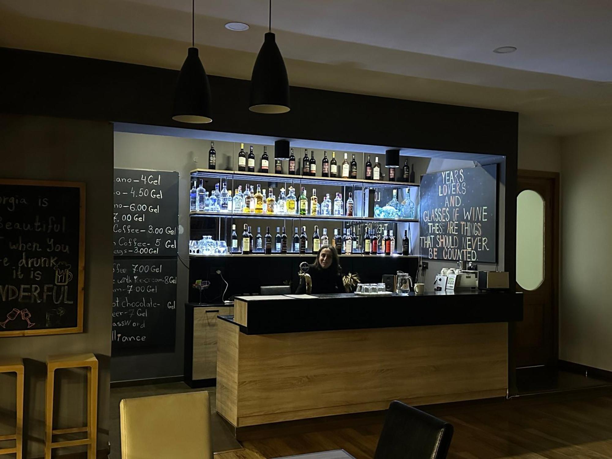 Alliance Hotel Tbilisi Exterior foto