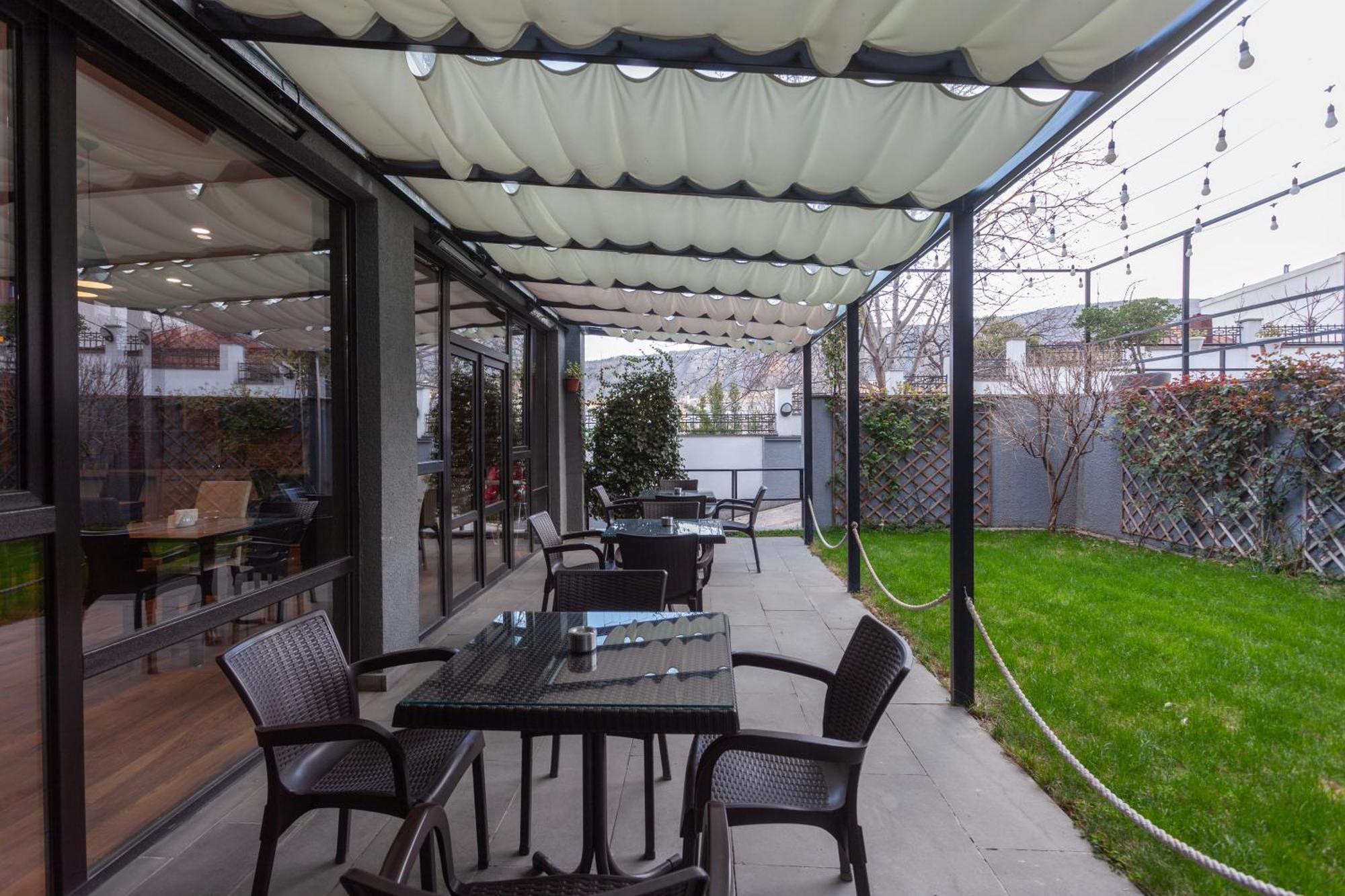 Alliance Hotel Tbilisi Exterior foto