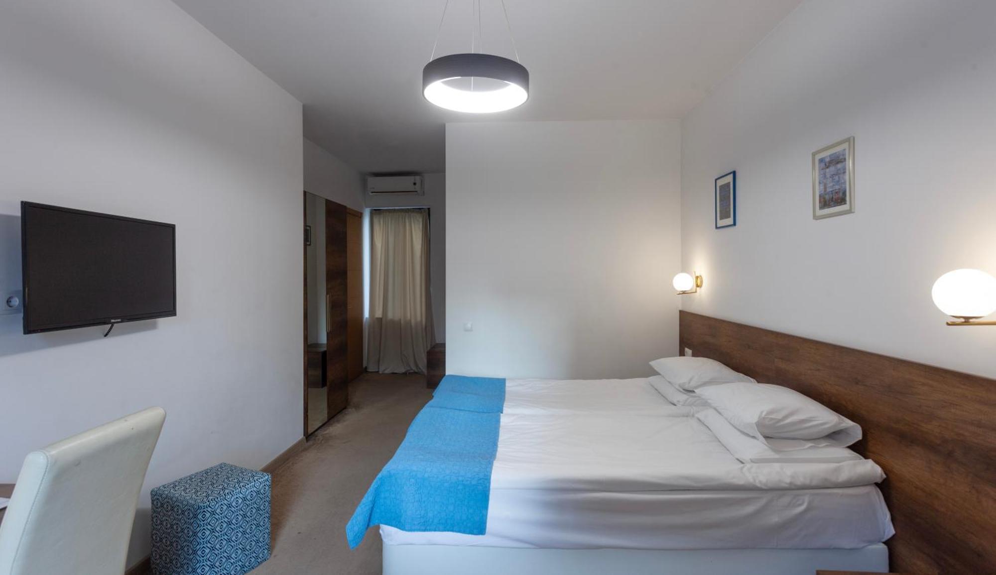 Alliance Hotel Tbilisi Exterior foto
