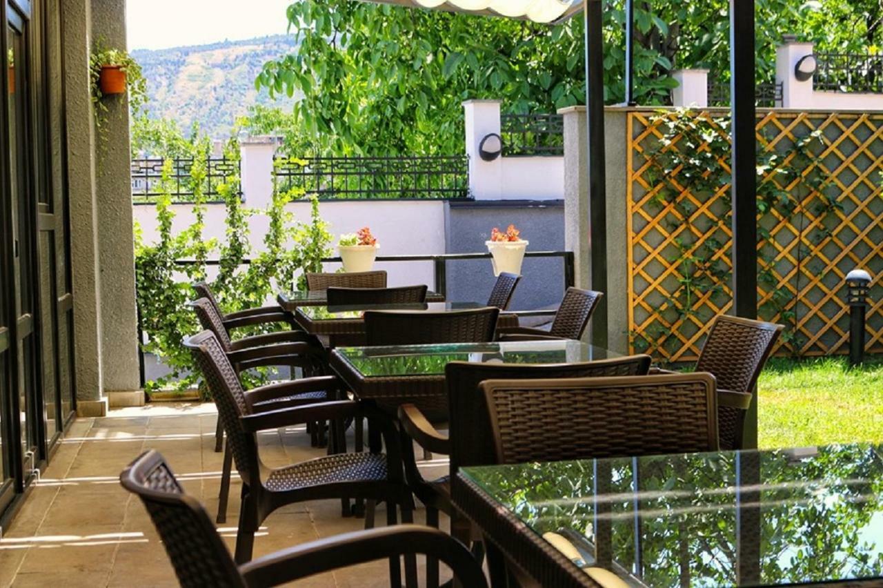 Alliance Hotel Tbilisi Exterior foto